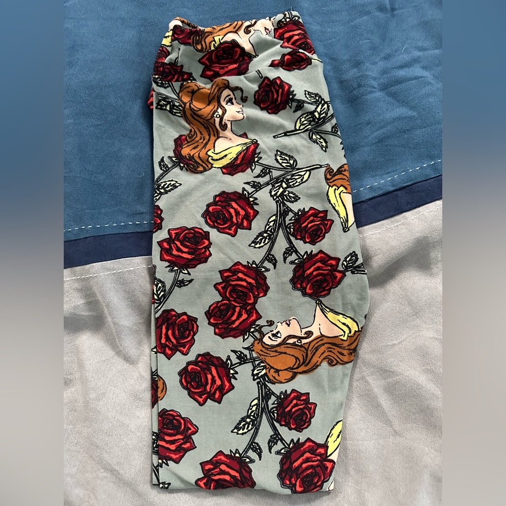 Lularoe Disney Princess leggings Belle